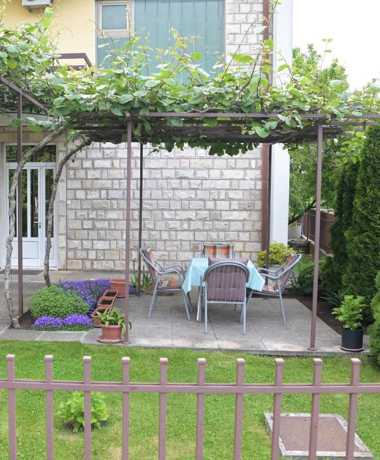 Apartman Simovic Trebinje Buitenkant foto